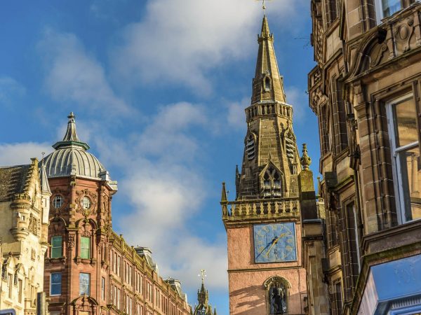 Beautiful Glasgow architecture - impressive buildings in city ce